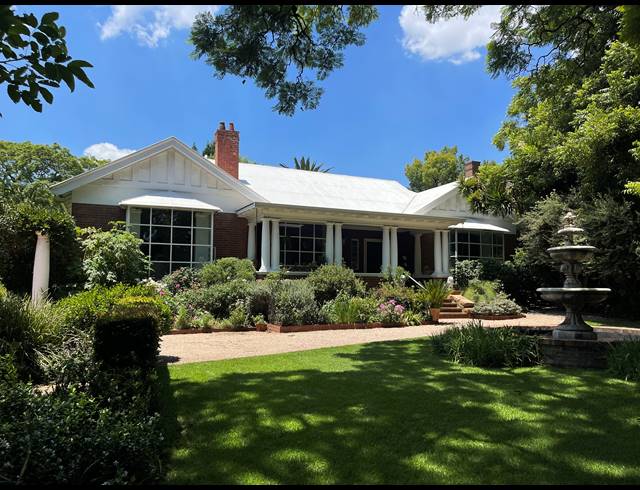 3 BEDROOM HOUSE SOLD IN HOUGHTON ESTATE